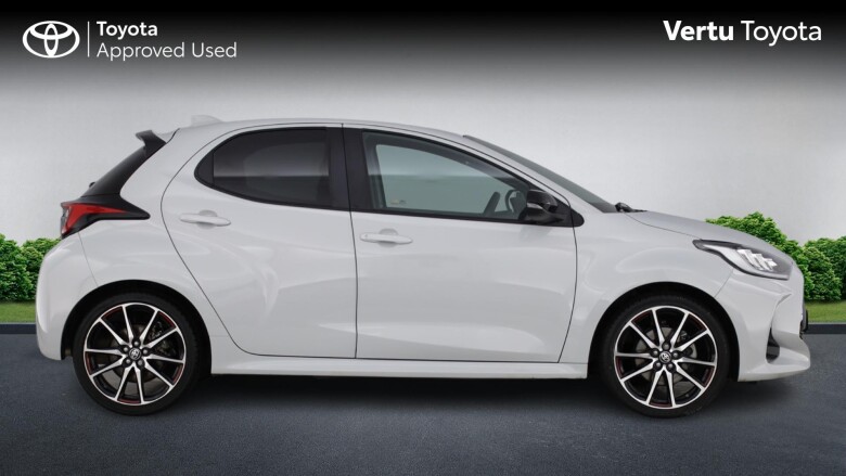 Toyota Yaris 1.5 Hybrid GR Sport 5dr CVT Hybrid Hatchback